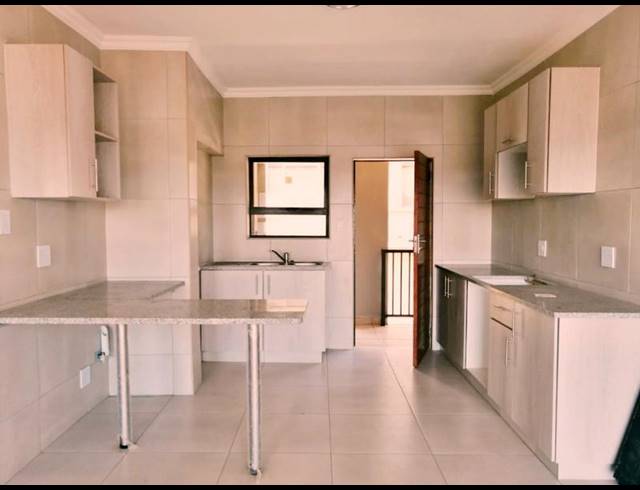 2 BEDROOM APARTMENT FOR SALE IN BLUFF